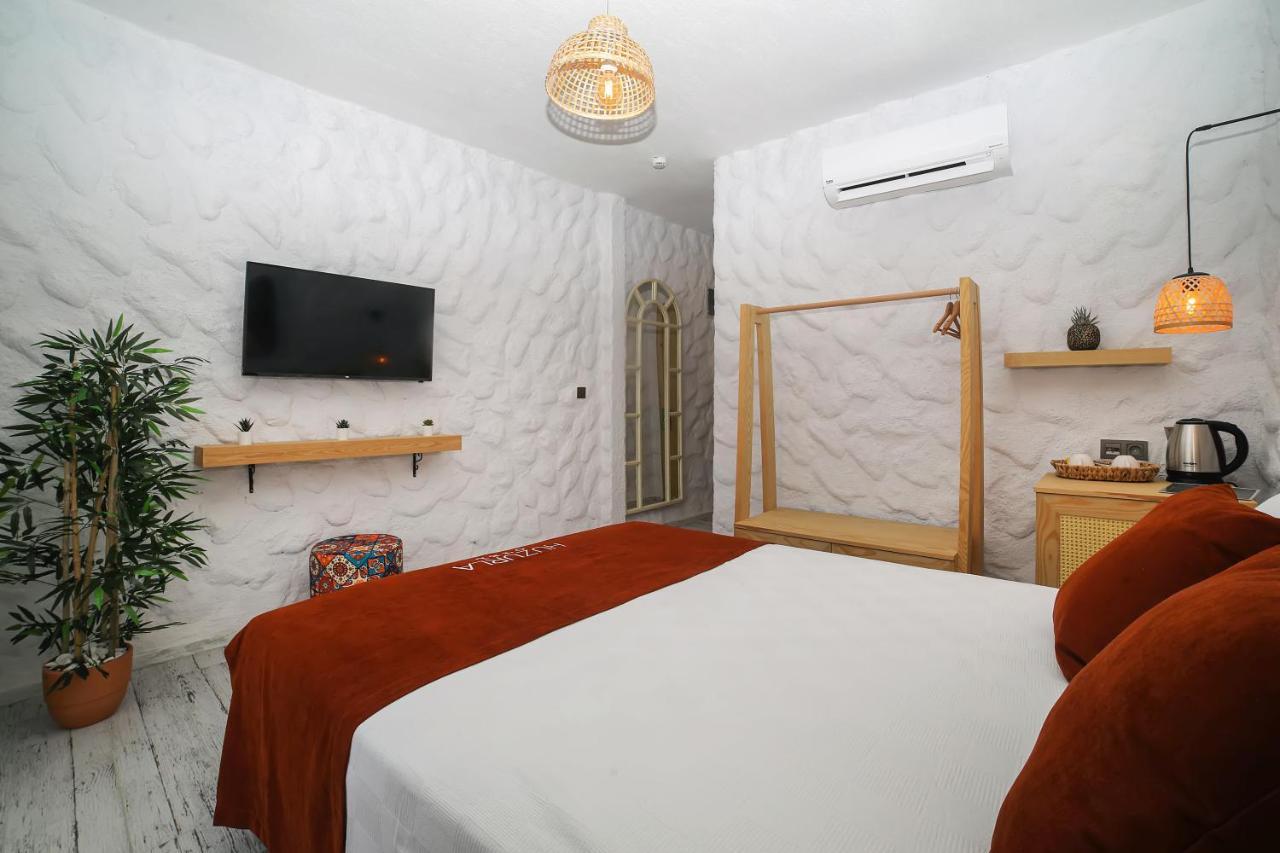 Huzurla Otel Izmir Exteriör bild