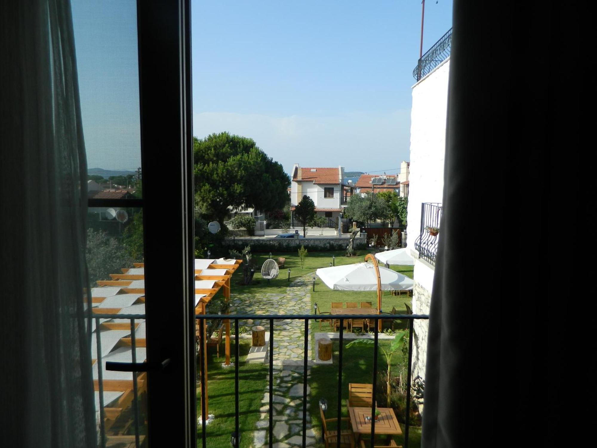 Huzurla Otel Izmir Exteriör bild